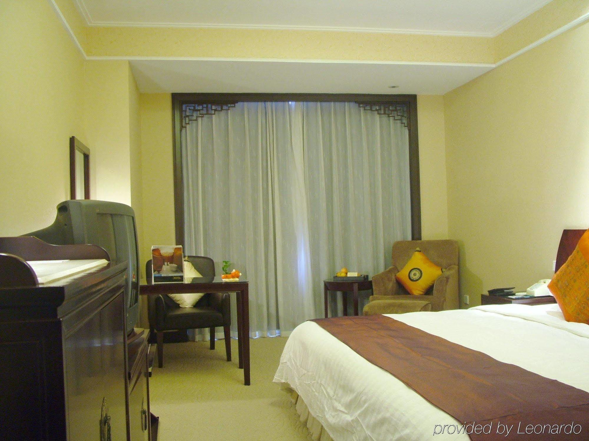 Redstar Culture Hotel Hangzhou Room photo